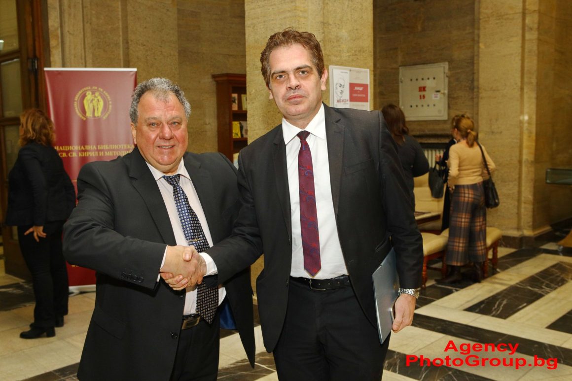 Dimitar Genev, editor-in-chief of exporter.bg, and Lachezar Borisov, Deputy Minister of Economy